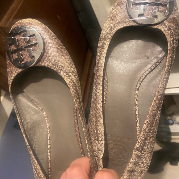 Tory Burch ballet flats. Great condition size 9 snakeskin - Picture 2 of 3